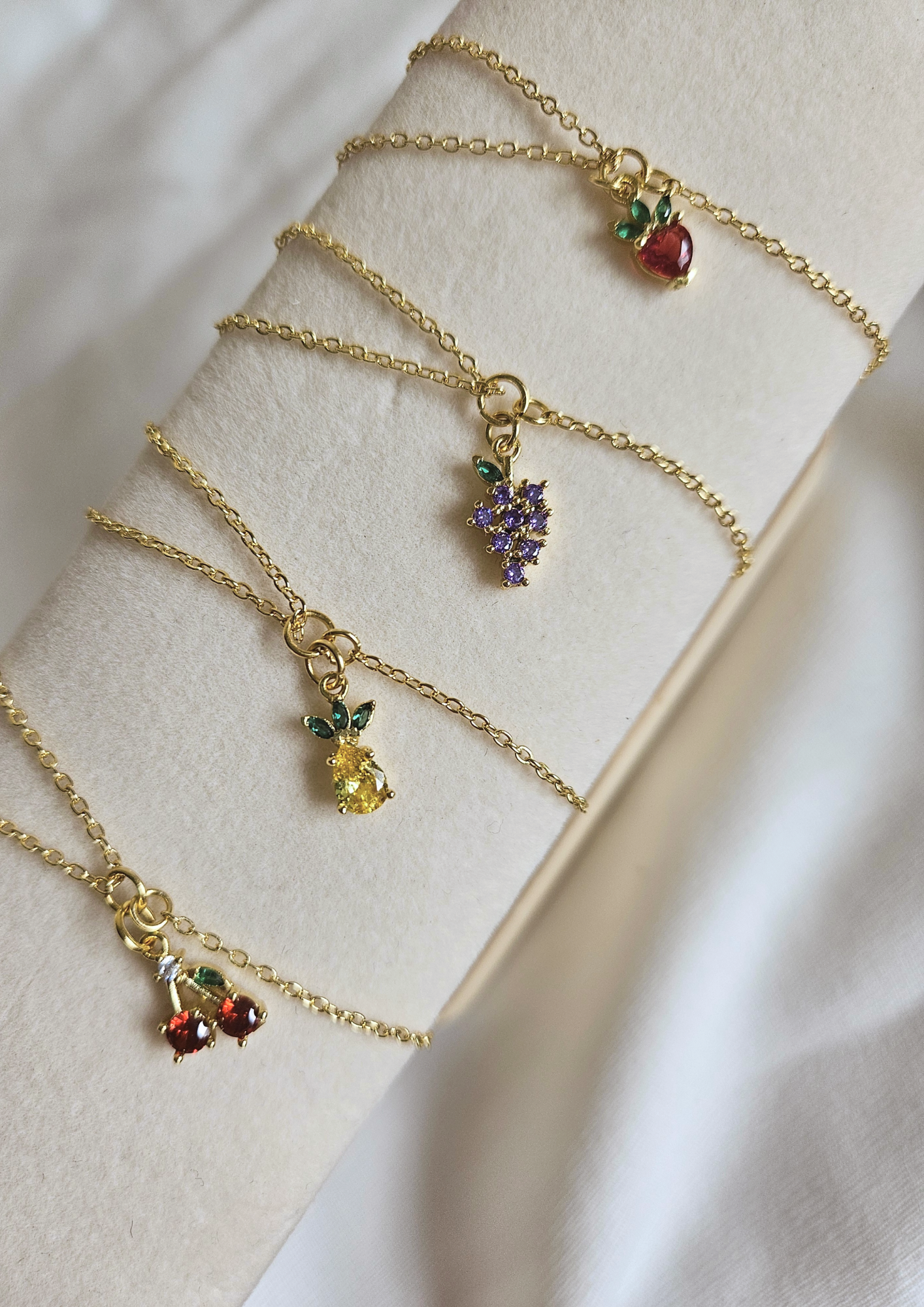 Fruit Medley Choker - Bracelet